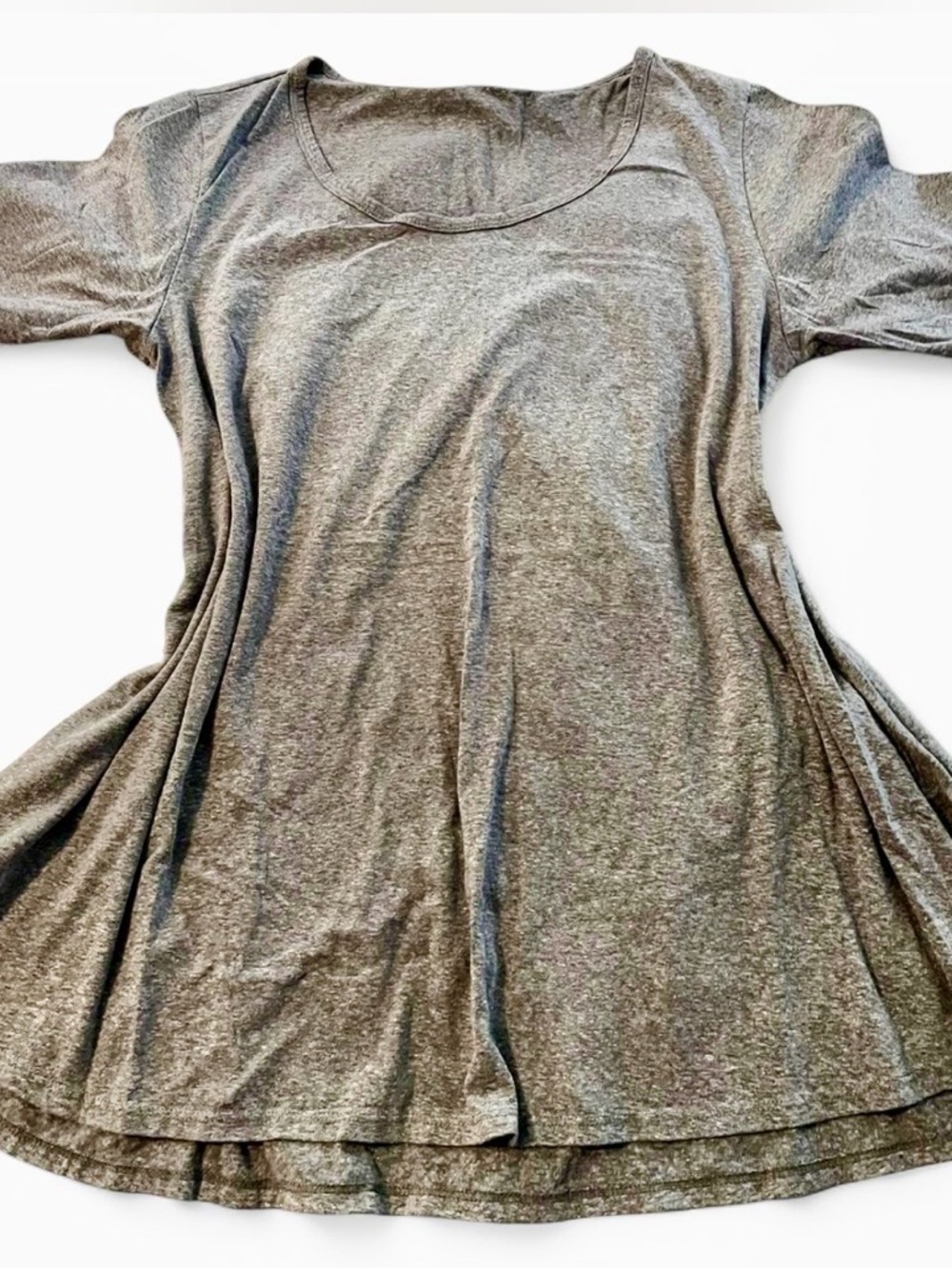 LuLaRoe Heather Gray Short Sleeve Scoop Neck Top, Sz M